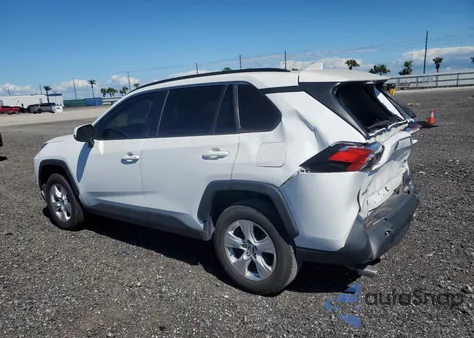 2021 Toyota Rav4 Xle z USA, uszkodzony, nr VIN 2T3W1RFV6MC091762
